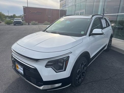 Certified 2025 Kia Niro SX Touring FWD image 4