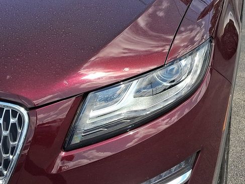 Certified 2019 Lincoln MKC Reserve w/ MKC Climate Package AWD/4WD image 8