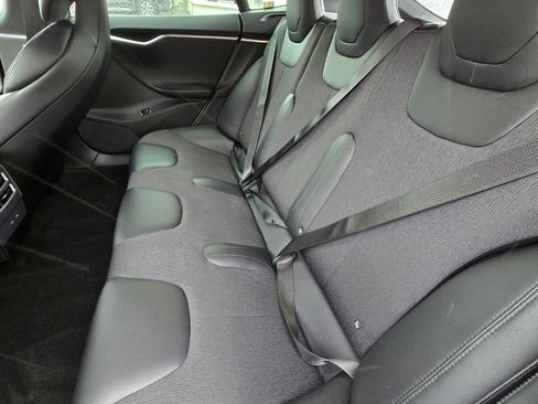Used 2017 Tesla Model S 75 RWD image 12