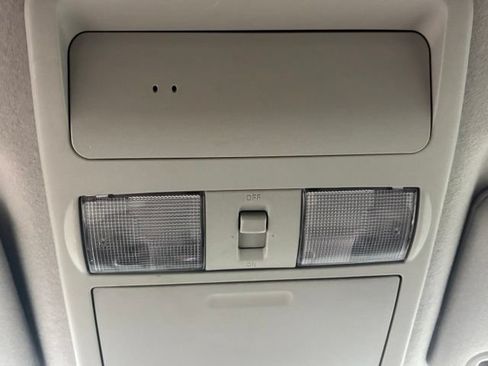 Used 2015 Nissan Frontier SV RWD image 29