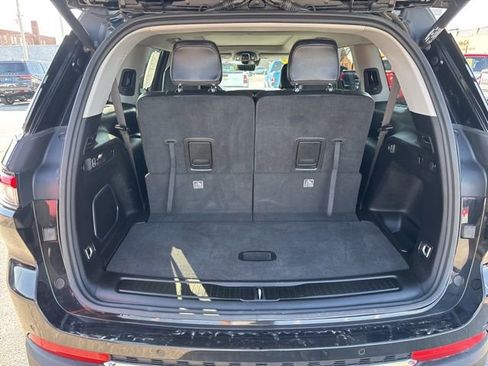 Used 2022 Jeep Grand Cherokee L Limited w/ Luxury Tech Group II image 36