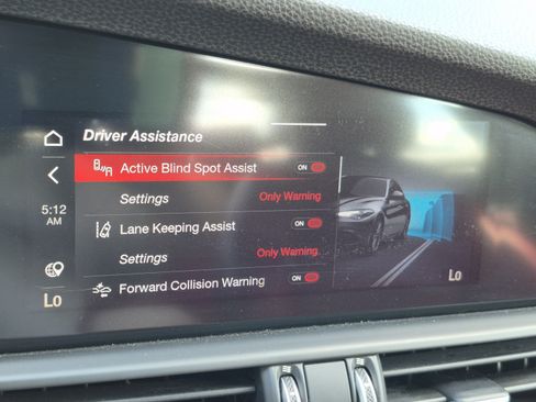 Used 2022 Alfa Romeo Giulia Veloce RWD image 28