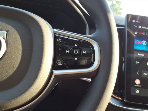 New 2026 Volvo XC90 B6 Plus w/ Protection Package Premier image 20