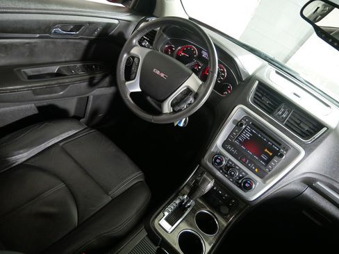 Used 2015 GMC Acadia SLT AWD/4WD image 9