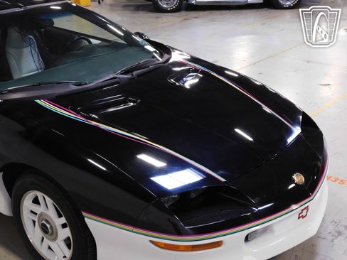 Used 1993 Chevrolet Camaro Z28 image 31
