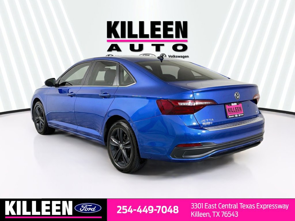 Used 2024 Volkswagen Jetta SE FWD image 6