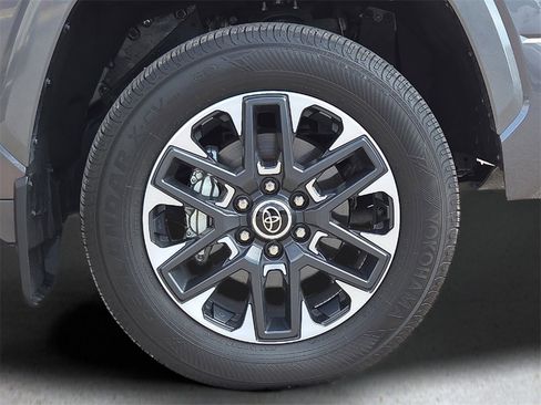Used 2024 Toyota Tundra Limited image 10