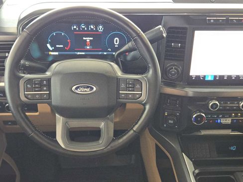 Used 2024 Ford F250 Lariat w/ Lariat Ultimate Package AWD/4WD image 27