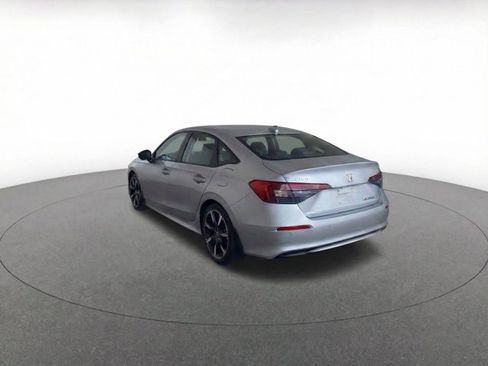 Used 2025 Honda Civic Sport Touring image 5