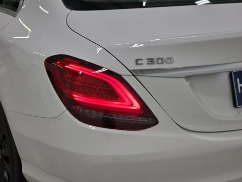 Used 2020 Mercedes-Benz C 300 4MATIC Sedan image 34
