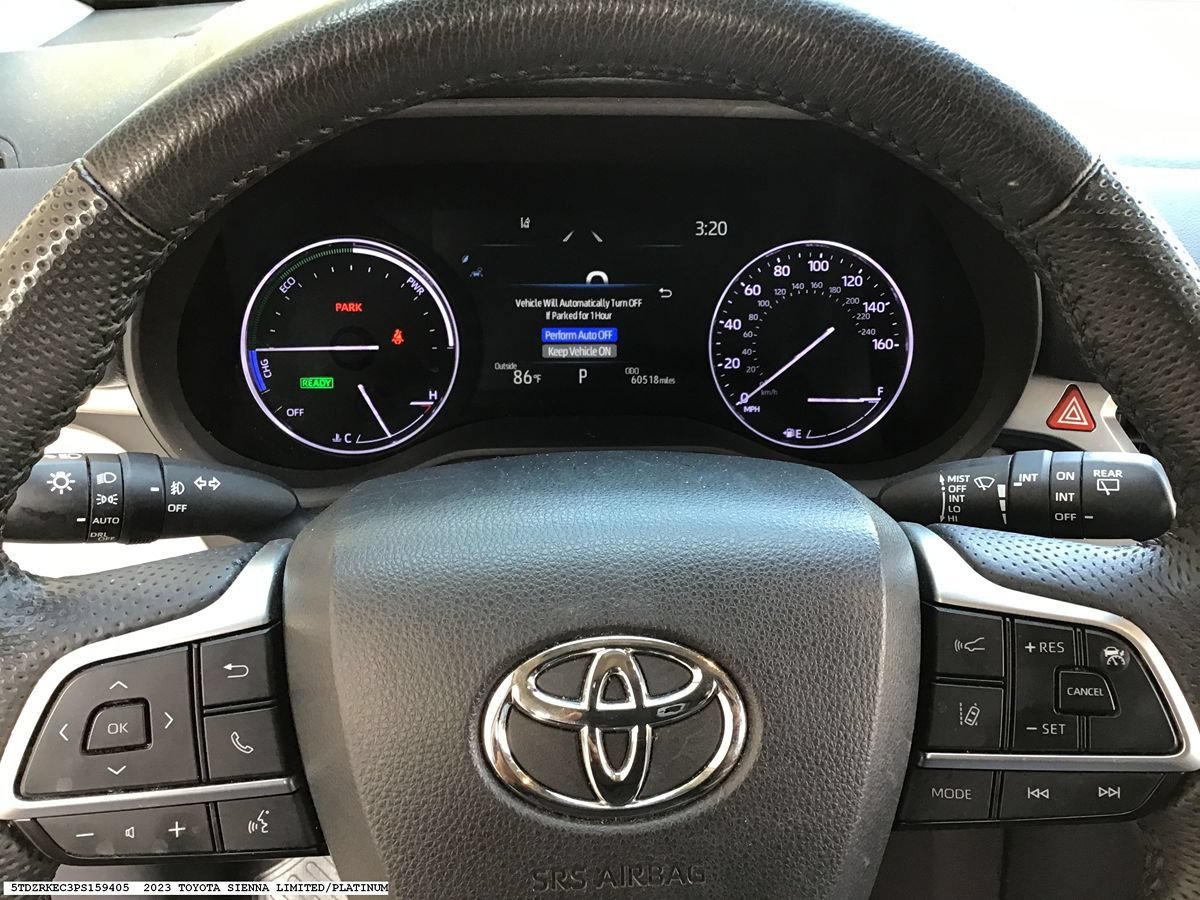 Used 2023 Toyota Sienna Limited FWD image 14