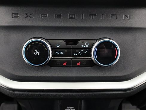 New 2025 Ford Expedition Max Platinum w/ Stealth Performance Package image 14