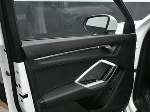 Used 2020 Audi Q3 2.0T Premium AWD/4WD image 17