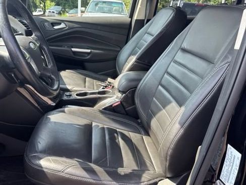 Used 2016 Ford Escape Titanium AWD/4WD image 9
