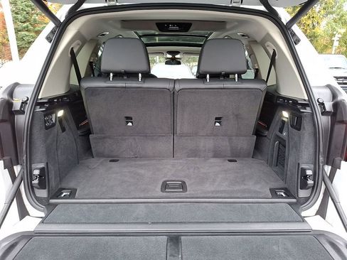 Certified 2024 BMW X7 xDrive40i w/ Premium Package image 27