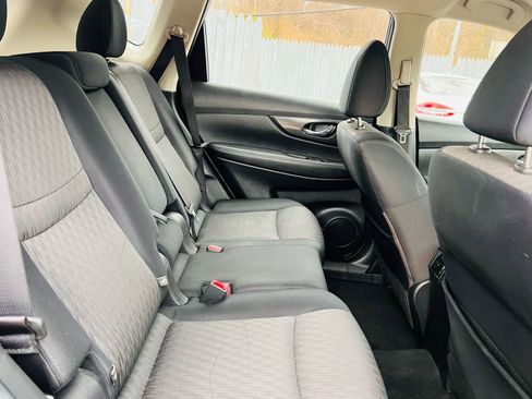 Used 2017 Nissan Rogue S image 20