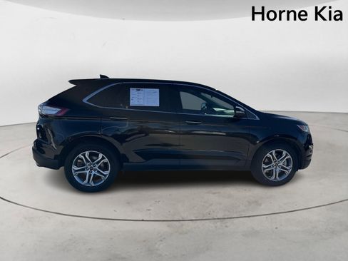 Used 2016 Ford Edge Titanium w/ Technology Package image 3