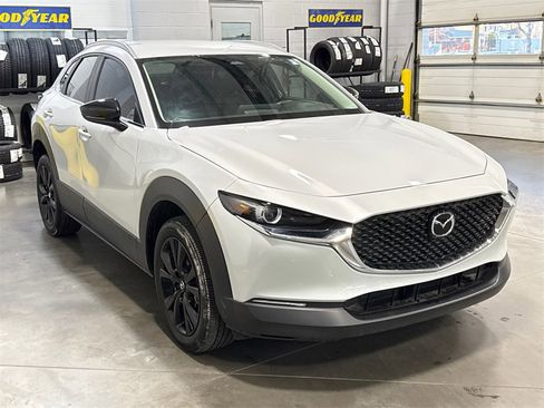 Certified 2024 MAZDA CX-30 AWD 2.5 S w/ Select Sport Pkg image 3
