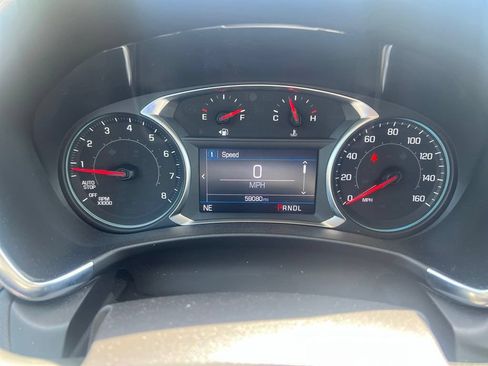 Used 2024 Chevrolet Equinox LT AWD/4WD image 4