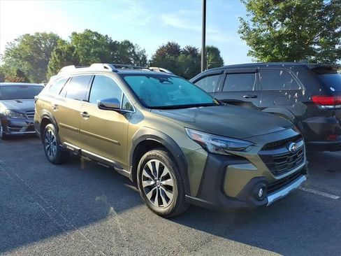 Used 2024 Subaru Outback Touring AWD/4WD image 11
