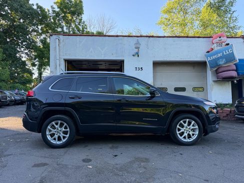 Used 2014 Jeep Cherokee Latitude w/ Comfort/Convenience Group FWD image 10