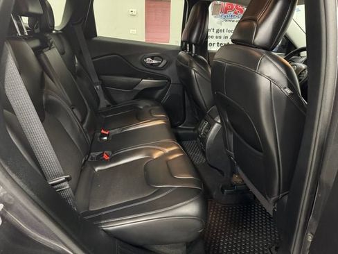 Used 2020 Jeep Cherokee Latitude Plus w/ Cold Weather Group image 60