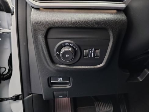 New 2026 Jeep Grand Cherokee L Limited w/ Limited Altitude Package AWD/4WD image 39