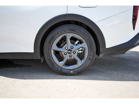 New 2026 Kia K4 FWD image 30