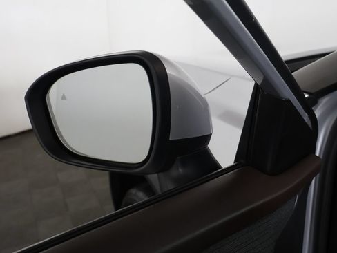 Used 2022 Nissan Rogue SV AWD/4WD image 29