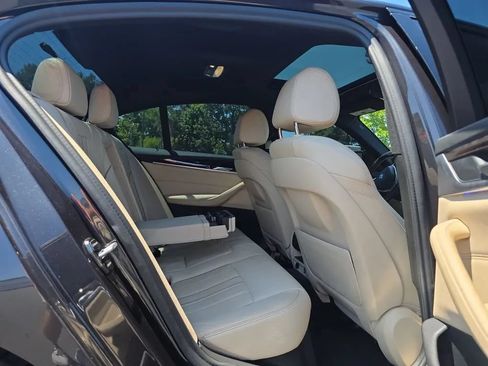 Used 2019 BMW 530i w/ Convenience Package RWD image 44
