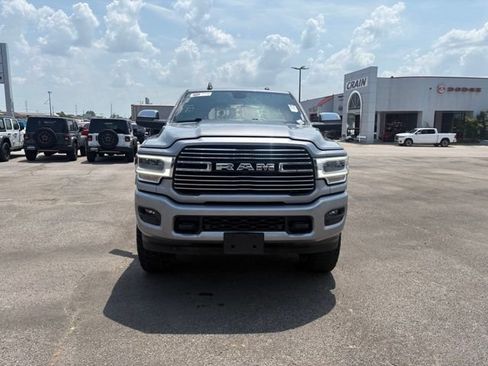 Used 2022 RAM 2500 Laramie AWD/4WD image 2