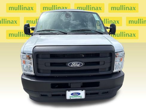 New 2026 Ford E-350 and Econoline 350 Super Duty RWD image 11