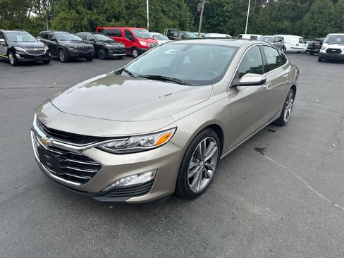 Used 2022 Chevrolet Malibu Premier image 7