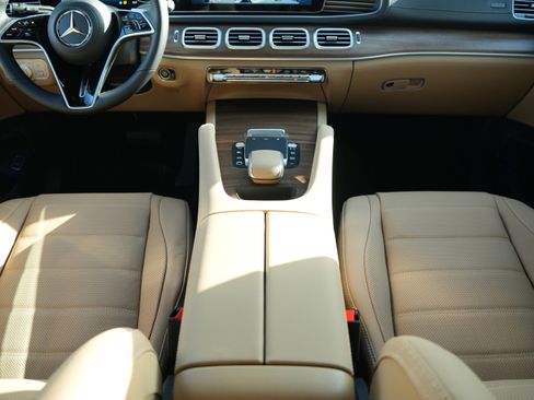 New 2026 Mercedes-Benz GLE 450 4MATIC image 28