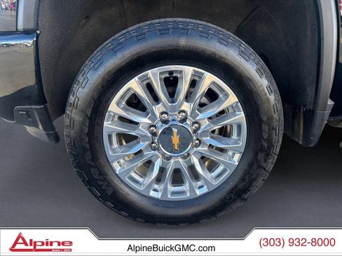 Used 2023 Chevrolet Silverado 2500 High Country w/ Z71 Off-Road Package AWD/4WD image 9