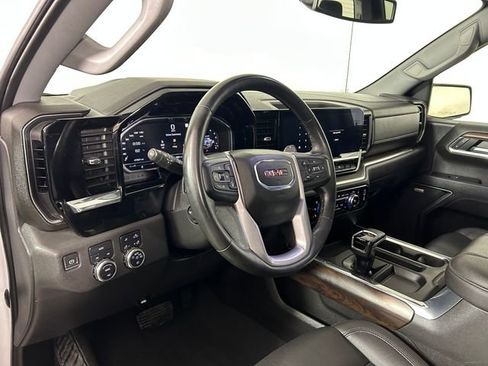 Used 2023 GMC Sierra 1500 SLT w/ SLT Convenience Package image 14