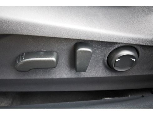 Certified 2025 Subaru Outback Onyx Edition AWD/4WD image 27