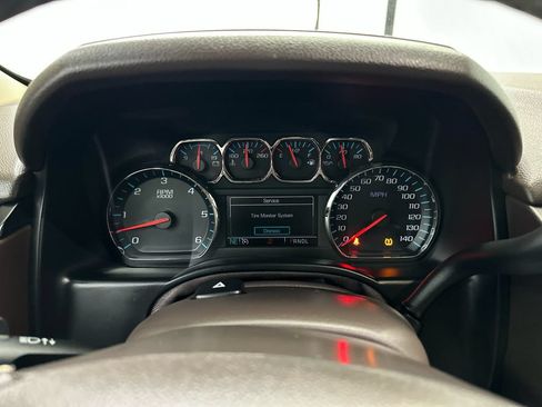 Used 2020 Chevrolet Suburban Premier AWD/4WD image 31