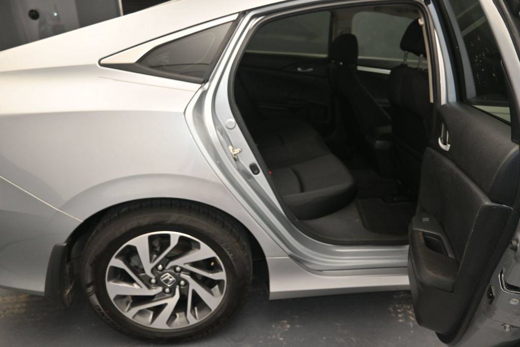 Used 2018 Honda Civic EX image 26