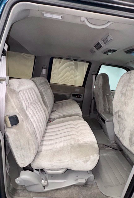 Used 1993 Chevrolet Suburban 4WD image 13