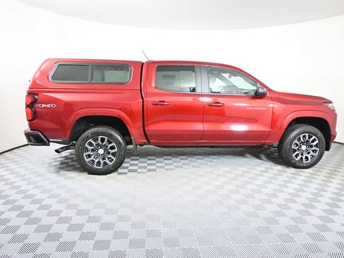 Used 2023 Chevrolet Colorado LT w/ LT Convenience Package III AWD/4WD image 8