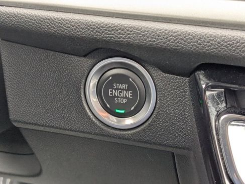 Certified 2024 Chevrolet Traverse LT FWD image 26