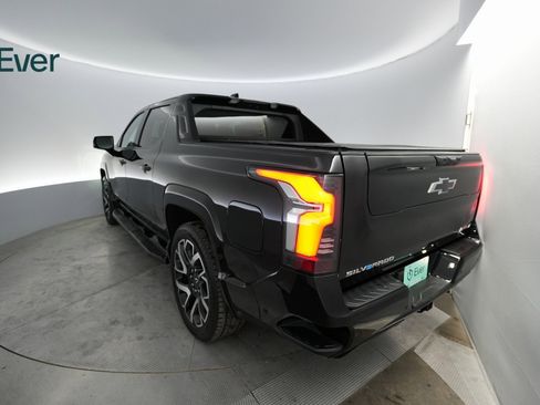 Used 2024 Chevrolet Silverado EV RST image 3