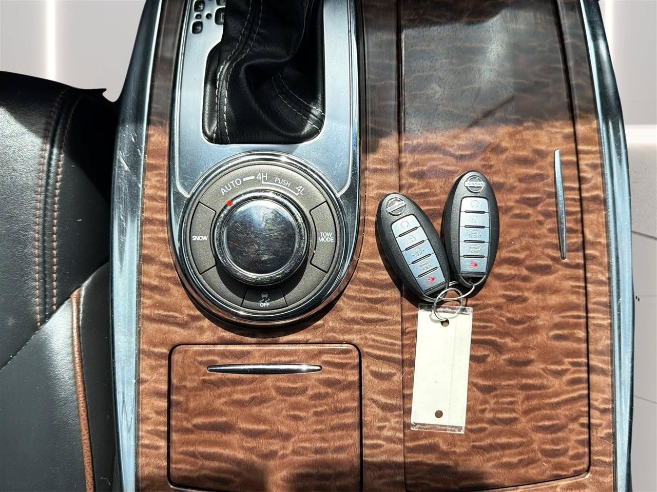 Used 2017 Nissan Armada Platinum w/ Interior Lighting Package AWD/4WD image 28