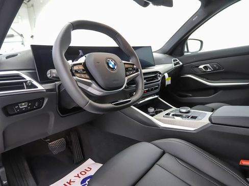 Used 2025 BMW 330i xDrive Sedan w/ Convenience Package image 10