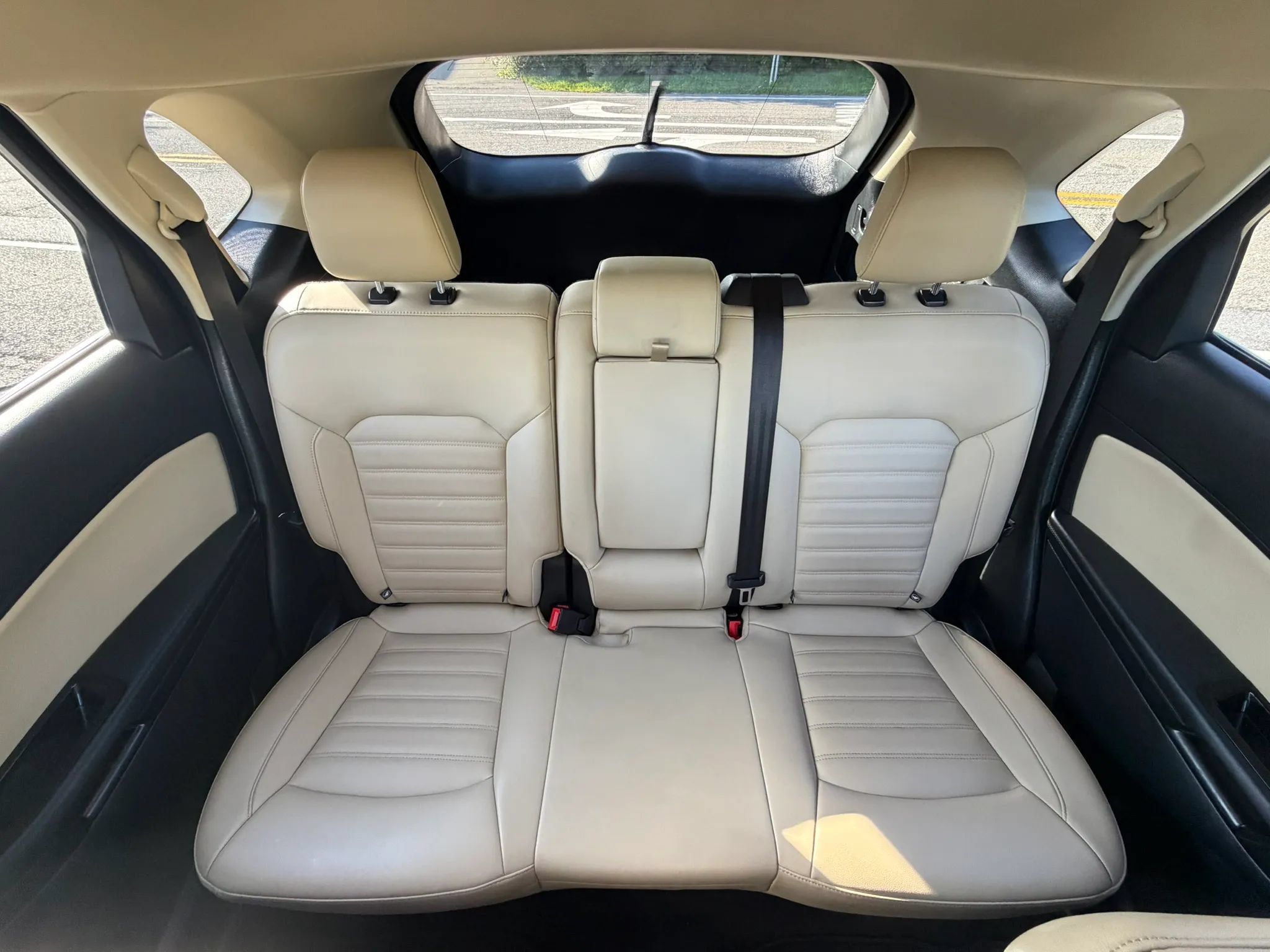 Used 2020 Ford Edge SEL w/ Convenience Package AWD/4WD image 17