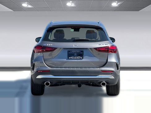 New 2026 Mercedes-Benz GLA 35 AMG 4MATIC image 10