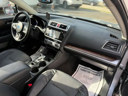Used 2016 Subaru Outback 2.5i Limited AWD/4WD image 14