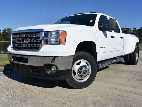 Used 2014 GMC Sierra 3500 SLE w/ SLE Preferred Package image 5