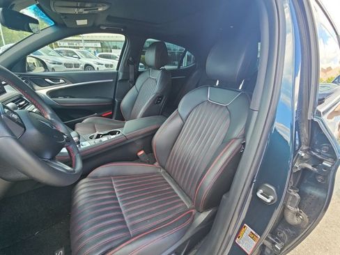 Used 2024 Genesis G70 3.3T Advanced RWD image 14